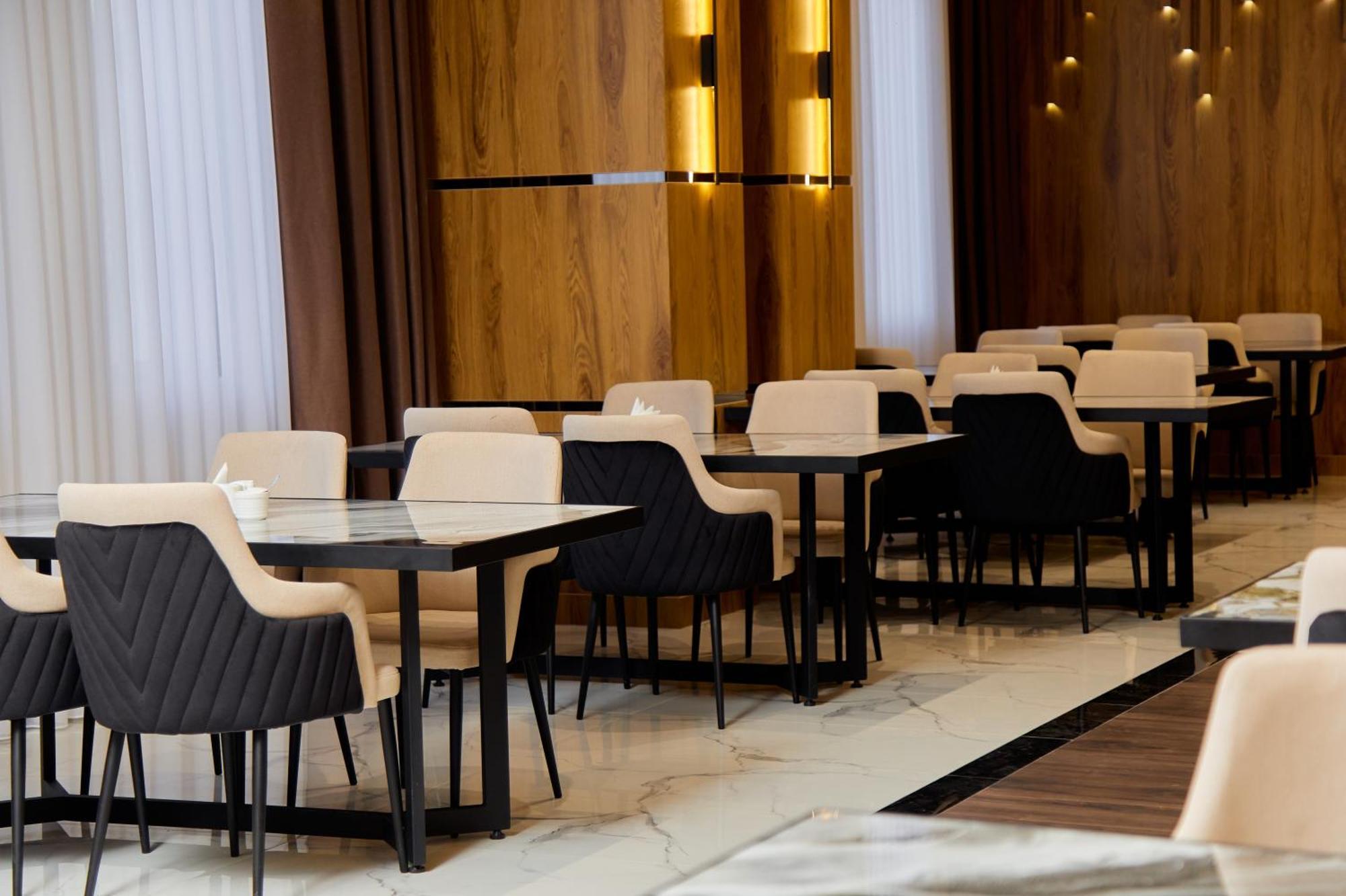 Grand Plaza Hotel ซามาร์คันด์ ภายนอก รูปภาพ